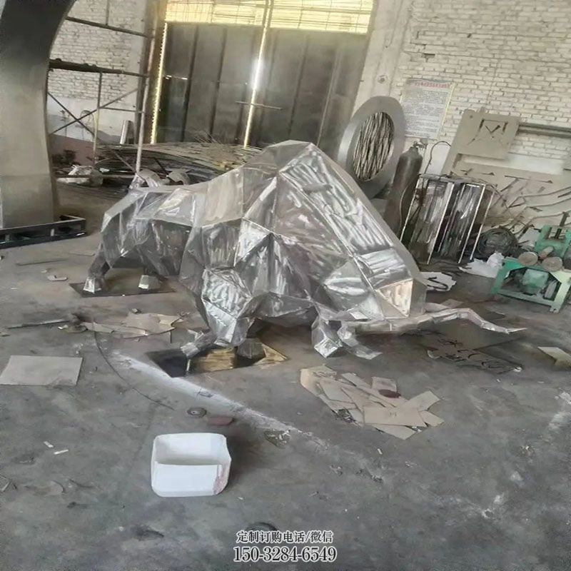 小几何牛雕塑 抽象雕塑底座订做 各类动物雕塑标准